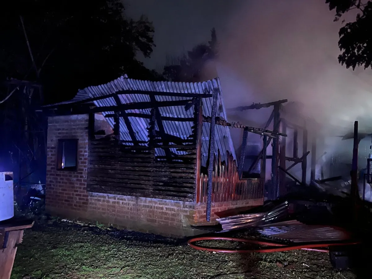 Una mujer murió al quedar atrapada en el incendio de su casa en 25 de Mayo