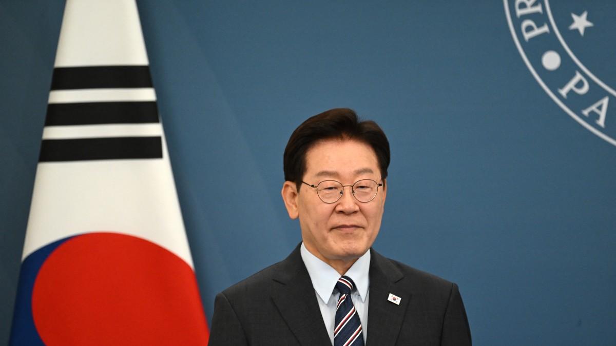 Presidente surcoreano pide a Trump intervenir para lograr la paz con Corea del Norte