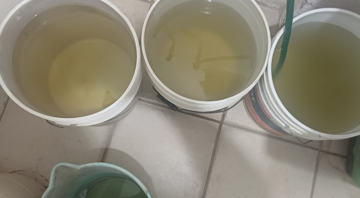 Atribuyen mal olor y color del agua a las lluvias recientes en AMG
