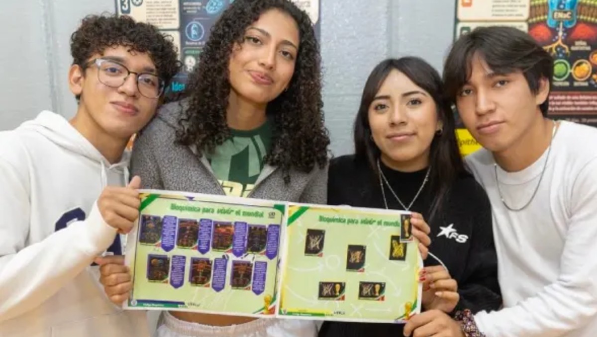 IPN lanza álbum con temática científica inspirado en el Mundial