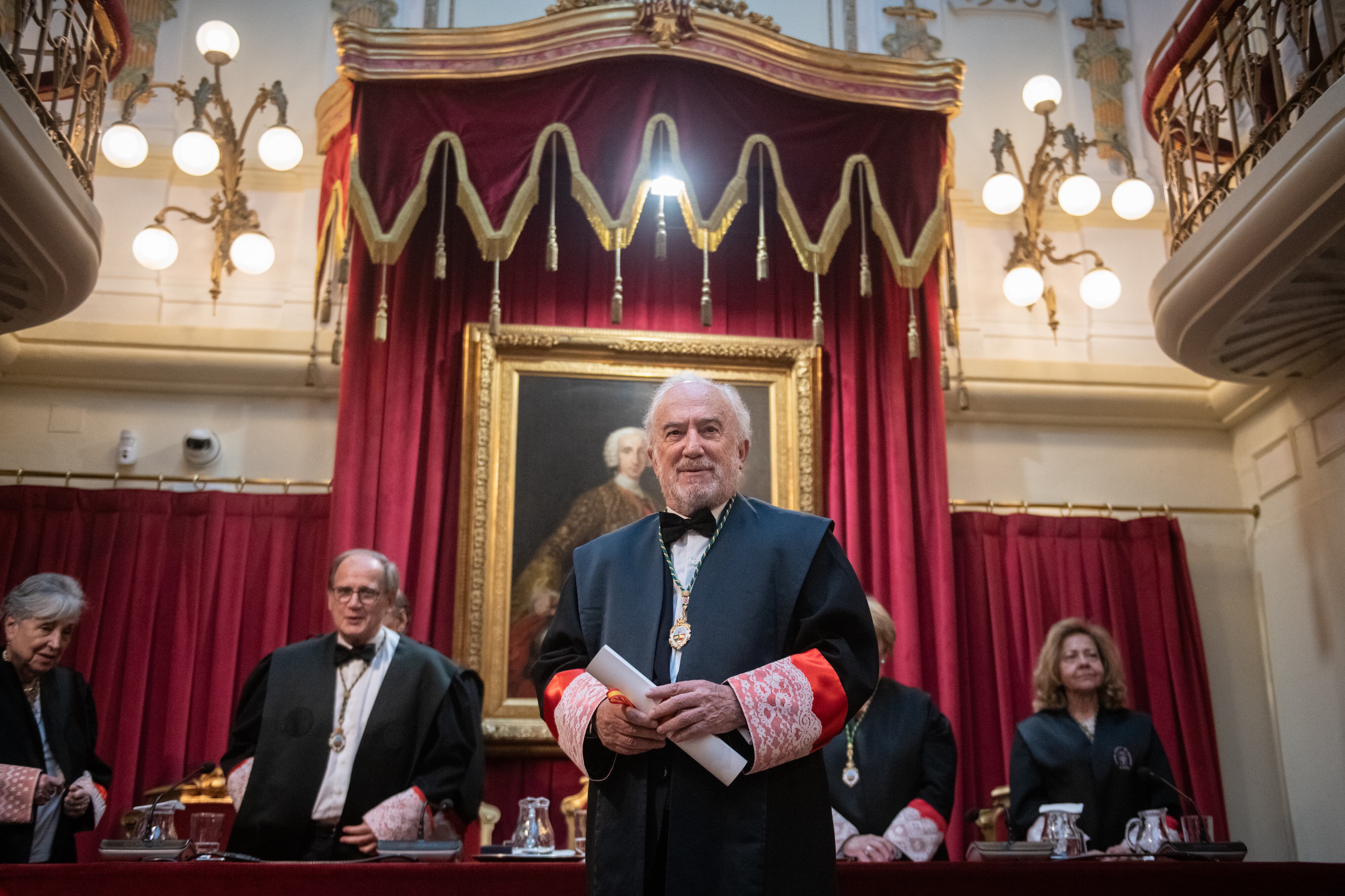 Muñoz Machado se convierte en el único integrante de tres reales academias, con su ingreso en la de Jurisprudencia y Legislación