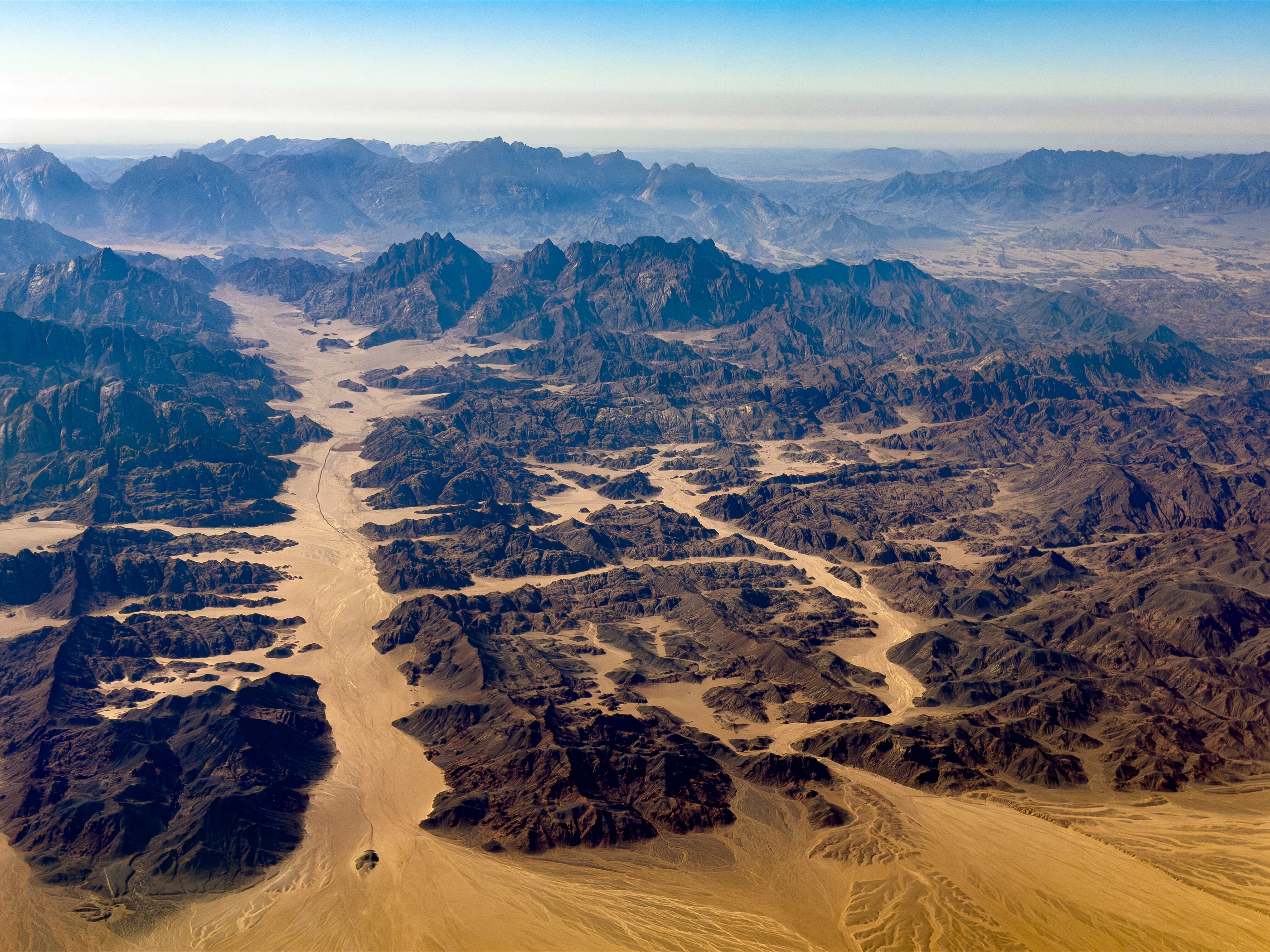 Egipto busca en el desierto sus tesoros minerales