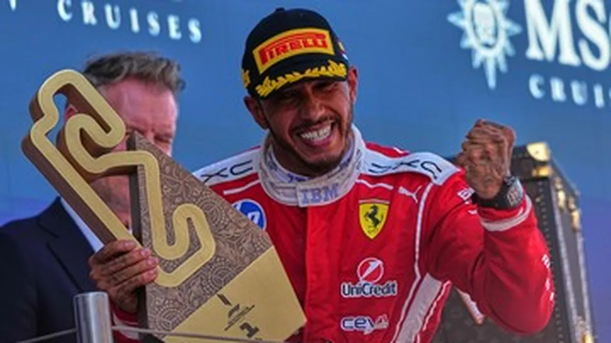 A los 41 años, Lewis Hamilton logra su primer triunfo con Ferrari