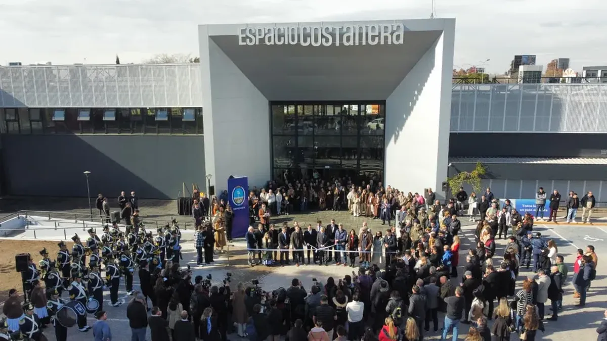 Espacio Costanera: inauguraron el nuevo shopping de la Terminal de Mendoza con marcas internacionales y patio gastronómico
