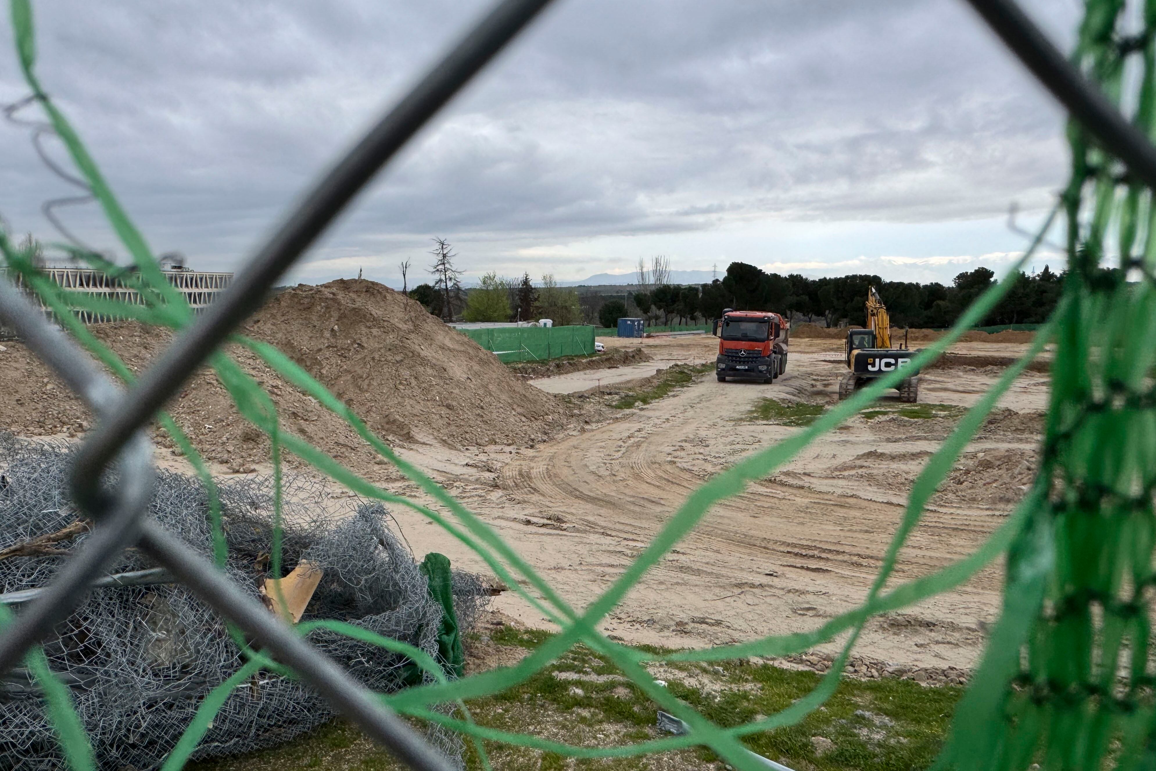 Los vecinos de Montecarmelo se indignan por el recurso del Ayuntamiento contra la paralización del cantón: "Es un desprecio a la justicia"