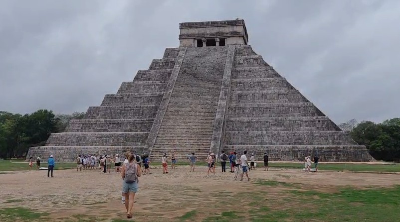Con gran afluencia de turistas: Chichén Itzá reabre sus puertas