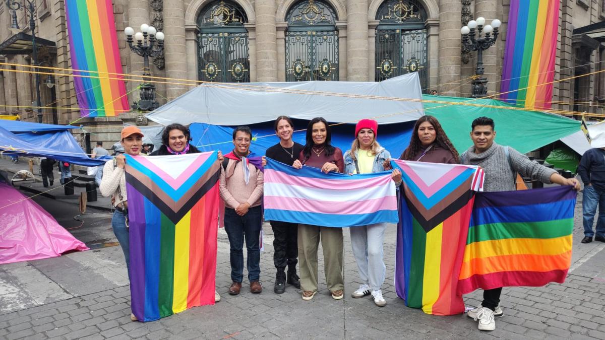 Diana Sánchez encabeza acto LGBTTTIQ+ en Congreso