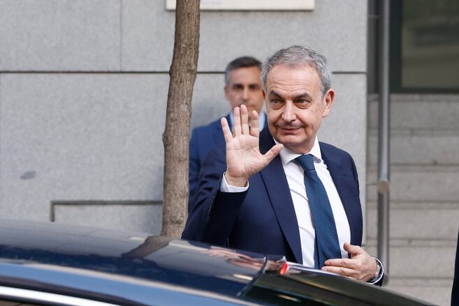 Zapatero dice que es "inocente" ante un juez español por presunto tráfico de influencias