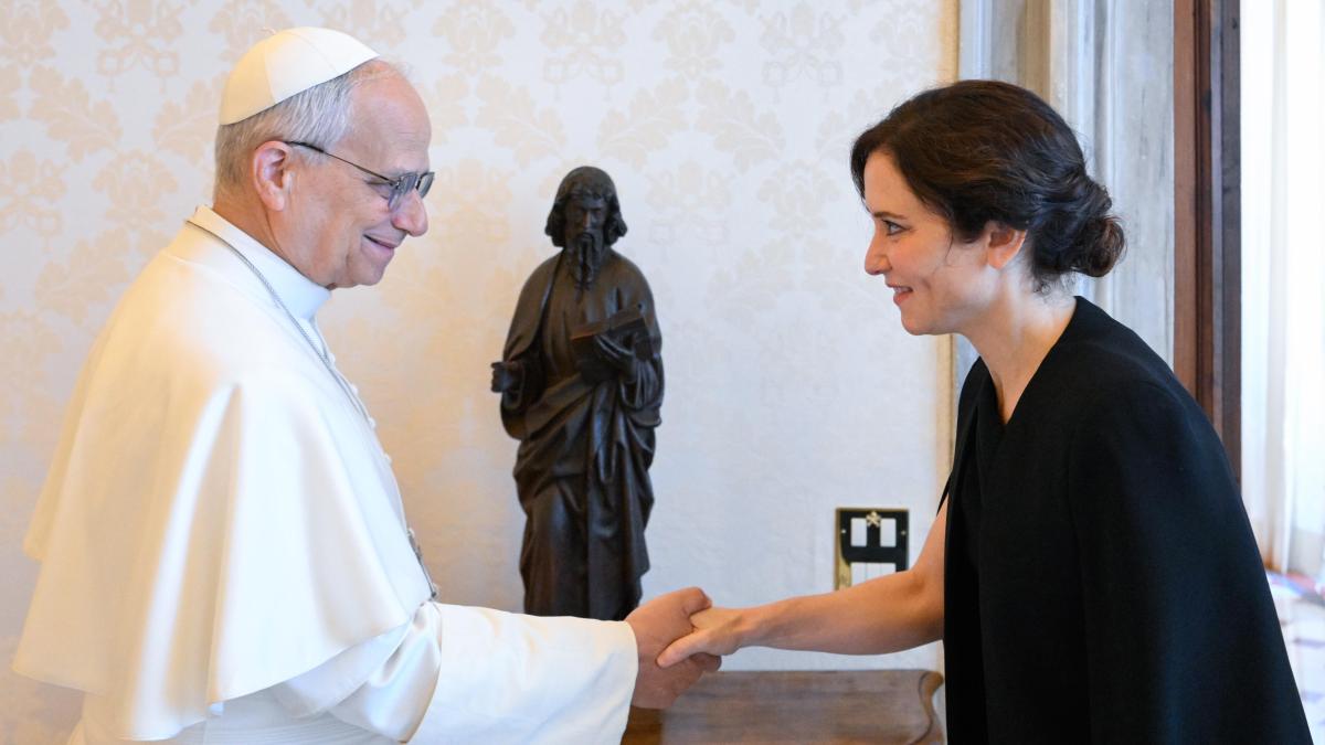 Ayuso exhibe sintonía con el papa León XIV a las puertas de su viaje a España