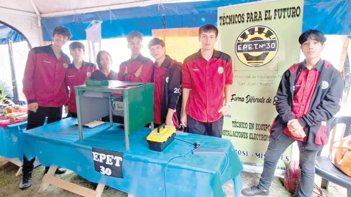 Alumnos de la Epet 30 crearon detector de humo con extractor