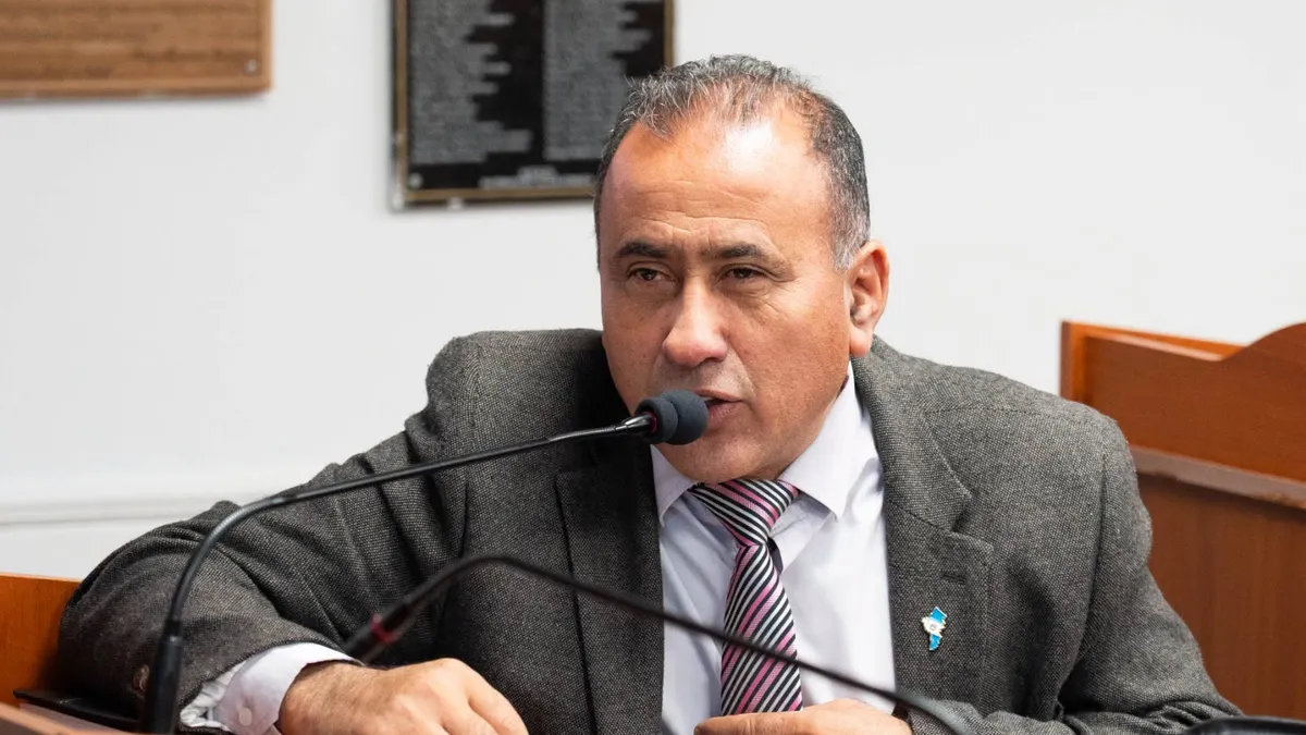 Santillán cuestionó el reparto de obras