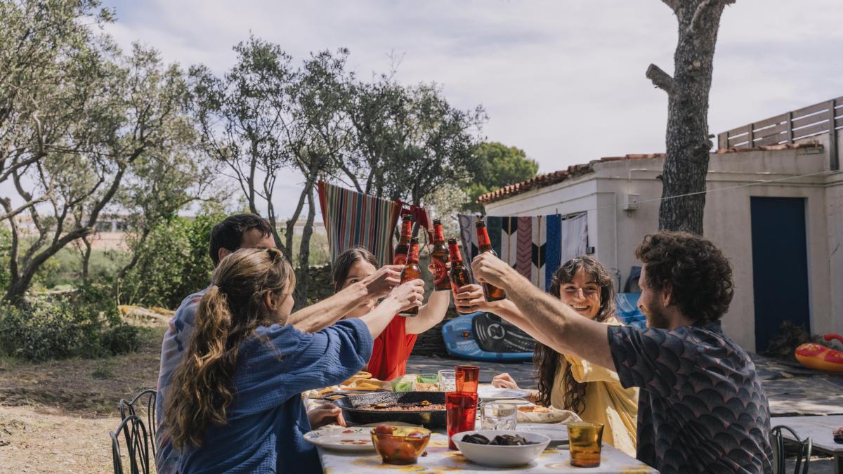 El anuncio de Estrella Damm rinde homenaje al Mediterráneo a través de una misteriosa leyenda