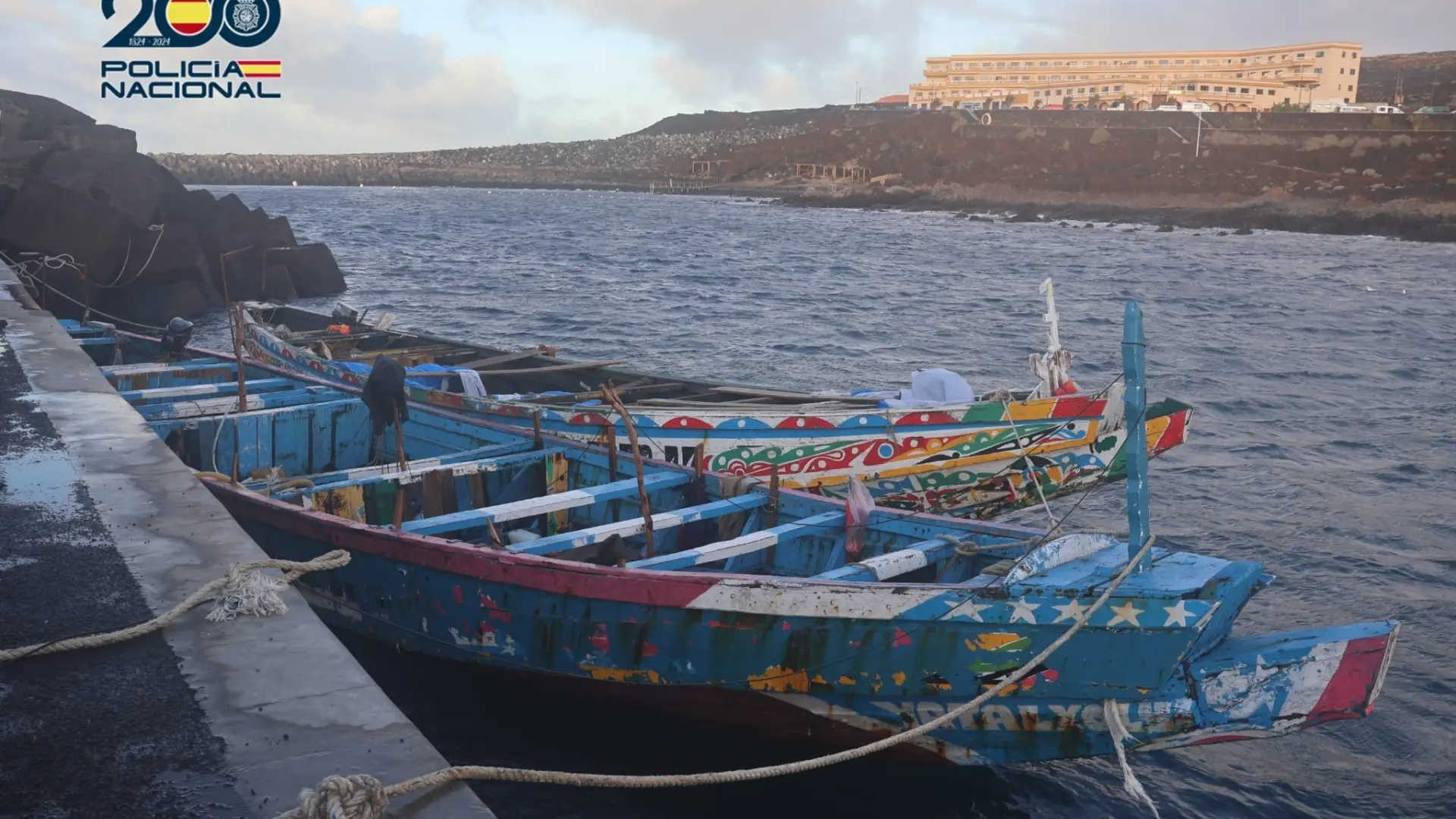 Un juez activa la expulsión de 85 de los 119 ocupantes del último cayuco de El Hierro