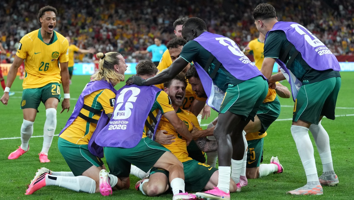 Australia derrota a Turquía y lucha por el liderato del Grupo D