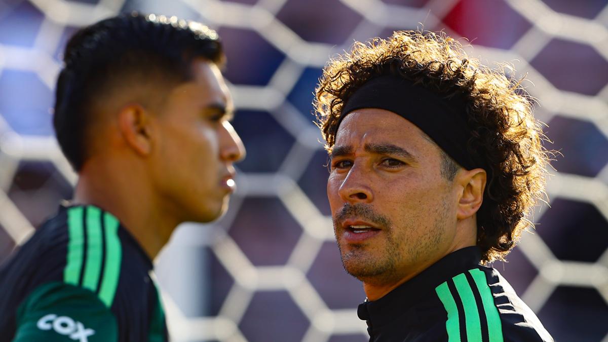 Iker Casillas pide la titularidad de Memo Ochoa ante Chequia como homenaje