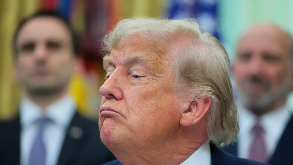 Trump anuncia inspecciones nucleares "infinitas" a Irán y apertura del estrecho de Ormuz