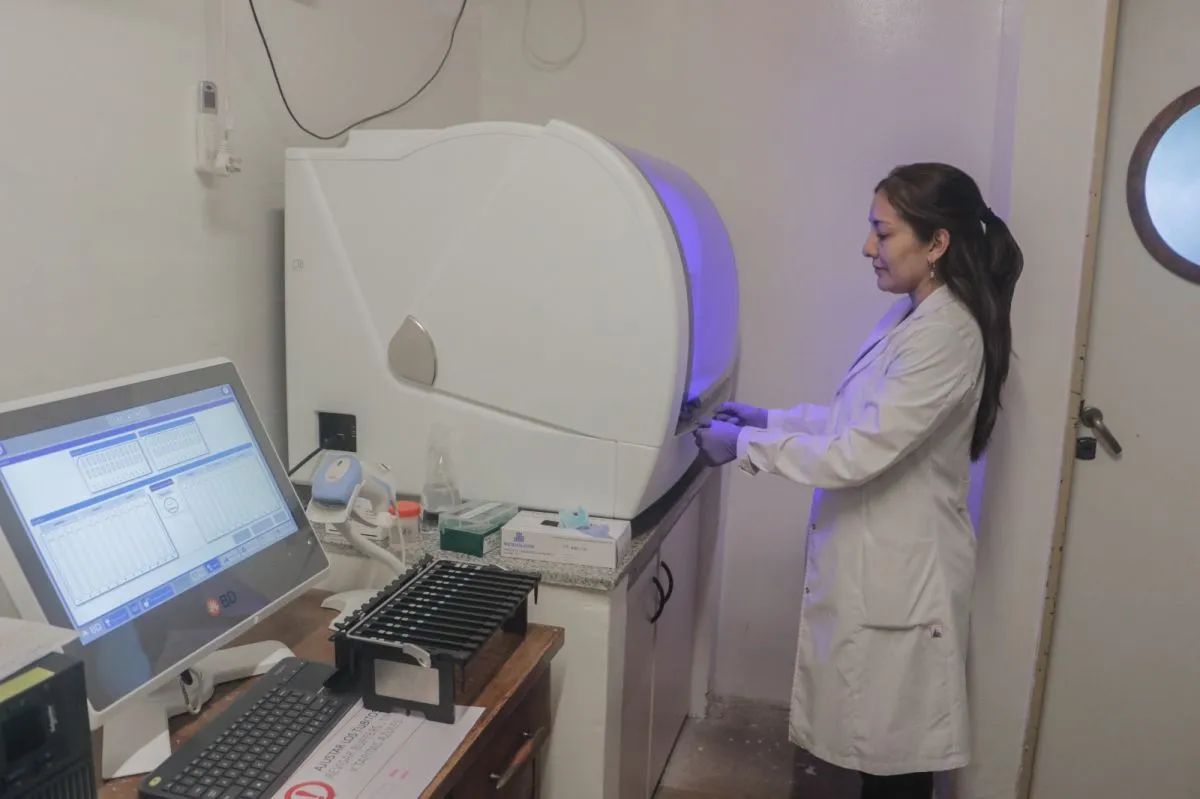 Misiones acelera el diagnóstico: el Lacmi incorpora PCR para detectar tuberculosis y virus respiratorios