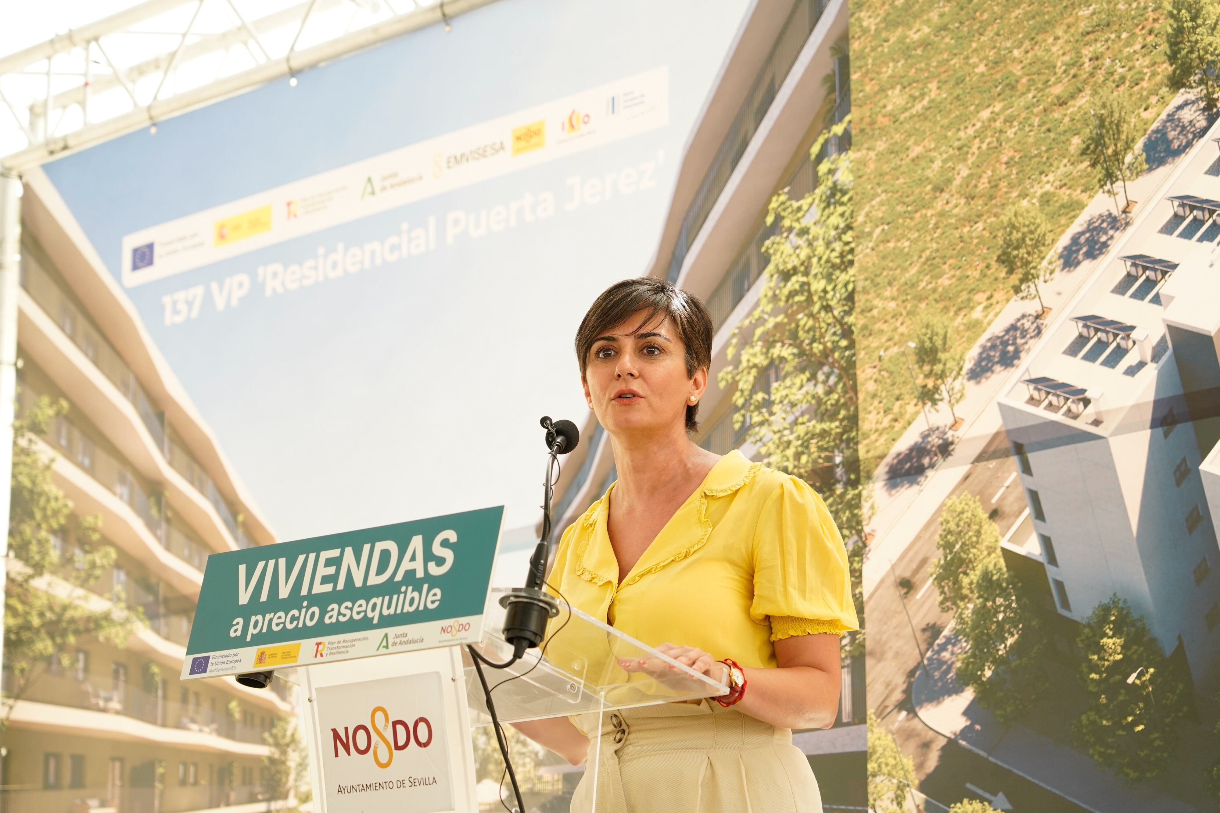 Isabel Rodríguez pide a comunidades y ayuntamientos que vean la vivienda "como un derecho"