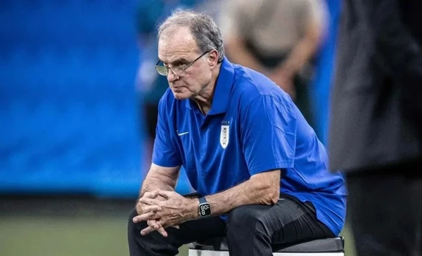 Zafó de una pero no de la otra: figura de Uruguay se perdería el Mundial