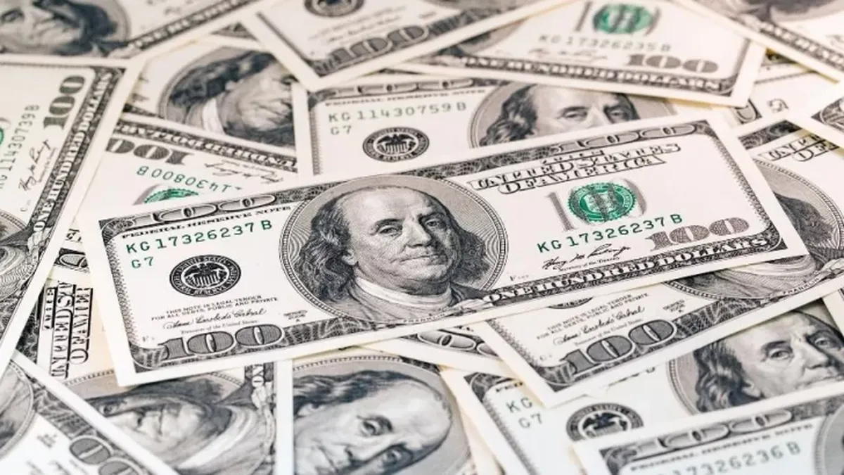 El dólar oficial del Banco Nación bajó, pero el blue subió y se empardaron: a cuánto cerró en San Juan