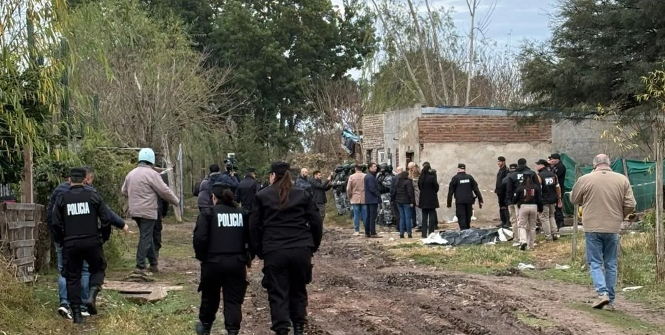 Derribaron dos búnkeres de droga en Esperanza y destacan su impacto en la "pacificación del territorio"