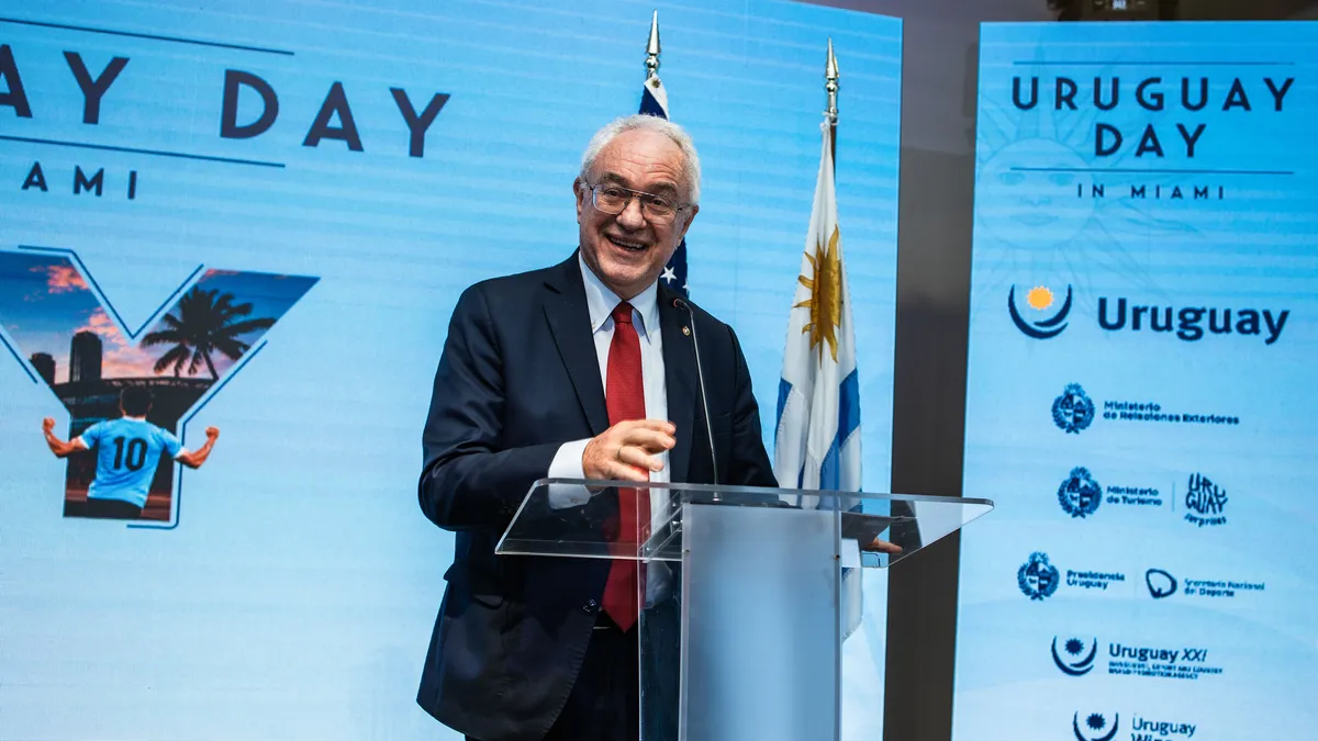 Uruguay se muestra en Miami: impulso comercial con EEUU, acuerdo saudí y reconocimiento al embajador de Trump