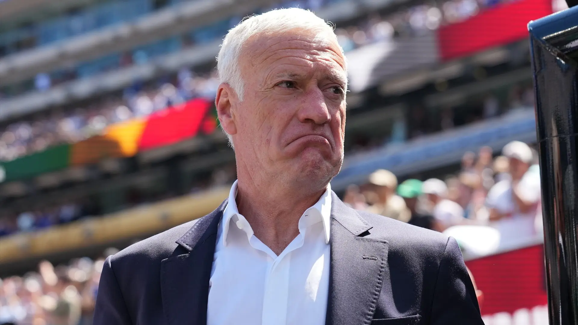 Golpe en la selección francesa: Deschamps abandona la concentración por la muerte de su madre