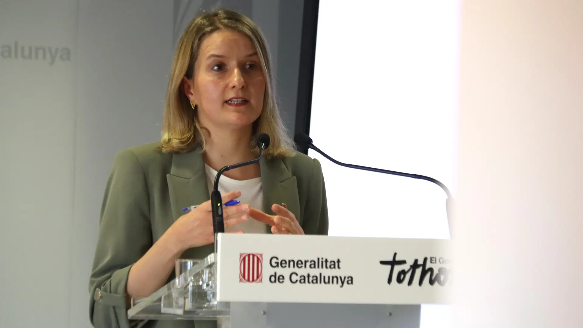 El Govern crea la comisión que impulsará la integración de prestaciones sociales para reducir la burocracia y facilitar los trámites
