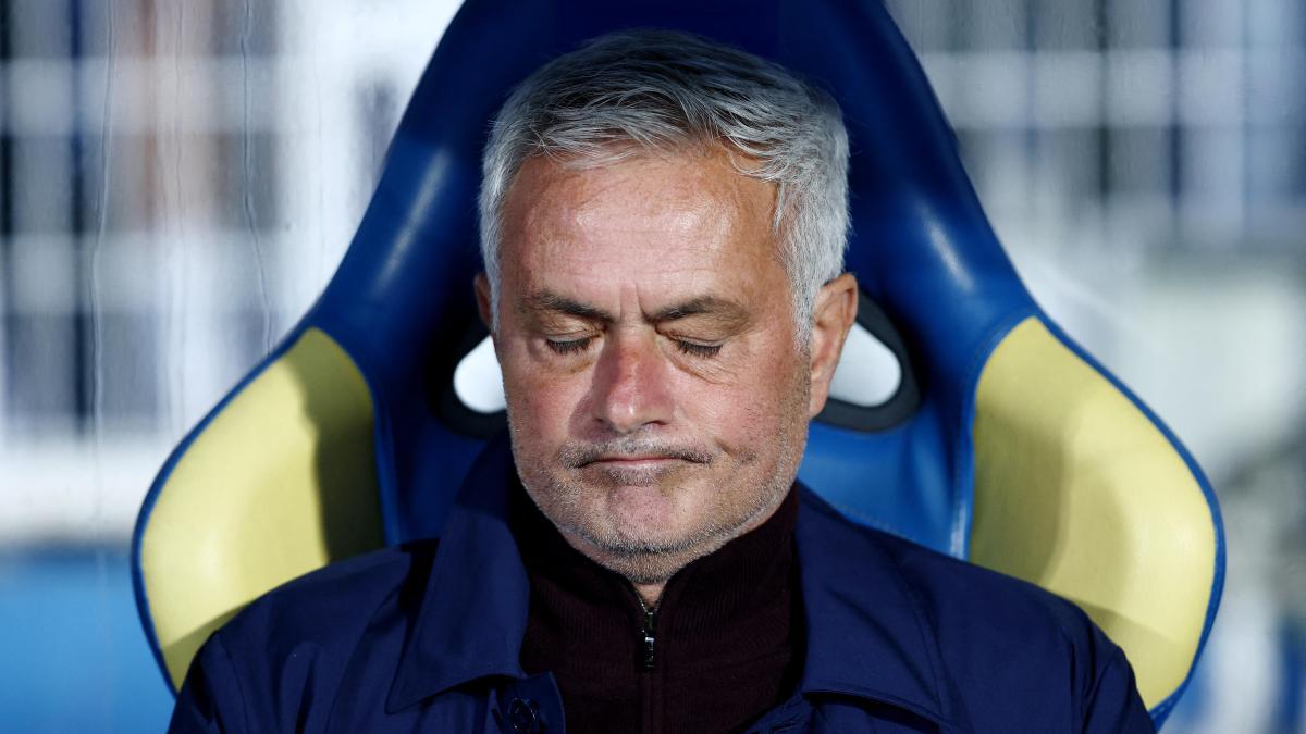 Mourinho asegura que su vídeo con la camiseta del Real Madrid está hecho con IA