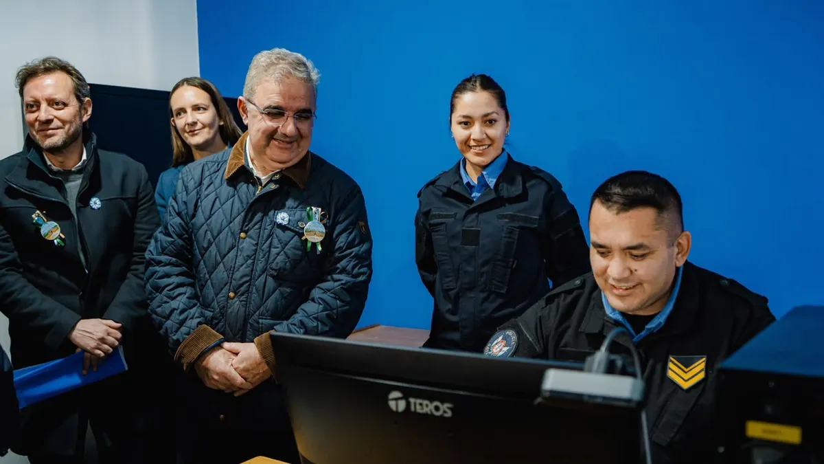 Inauguraron una oficina digital de antecedentes en Londres