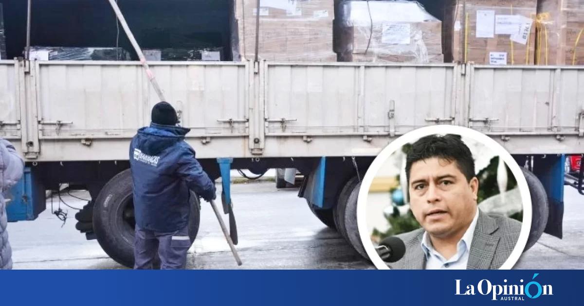Claudio Vidal destacó la compra centralizada de medicamentos y aseguró el abastecimiento en toda Santa Cruz