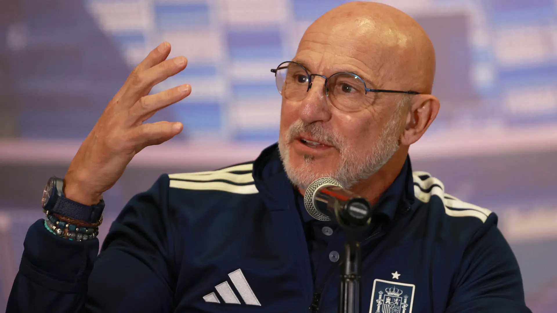 De la Fuente defiende a Gavi tras su dura entrada a Rodri: "Tendrá que controlar esa energía, pero le quiero así"