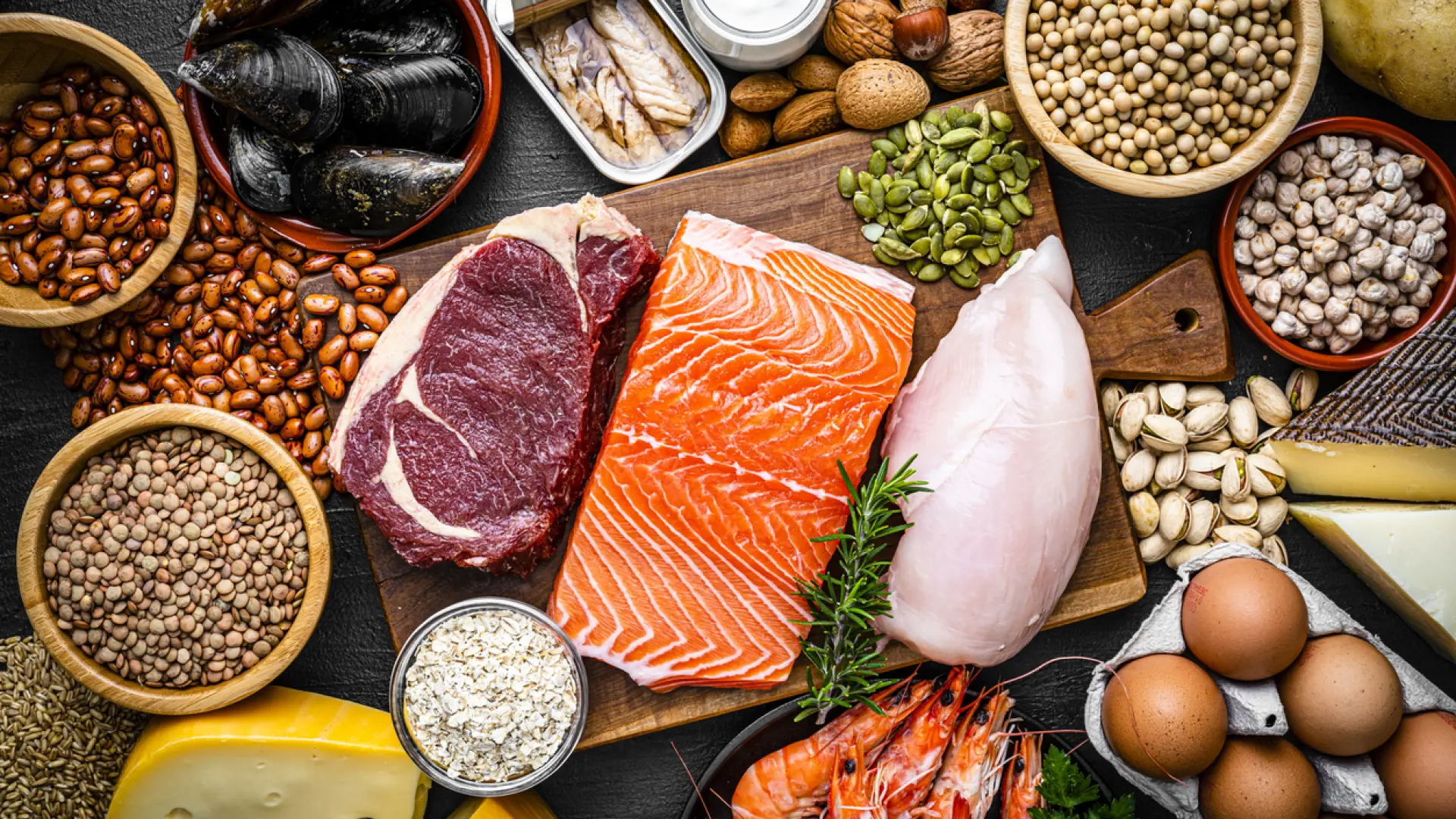 El alimento con más proteínas que los huevos y el yogur y que las famosas llevan siempre encima: "Es la barrita de la naturaleza"