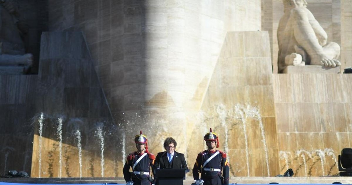 Acto de Milei en Rosario y cruce con Villarruel
