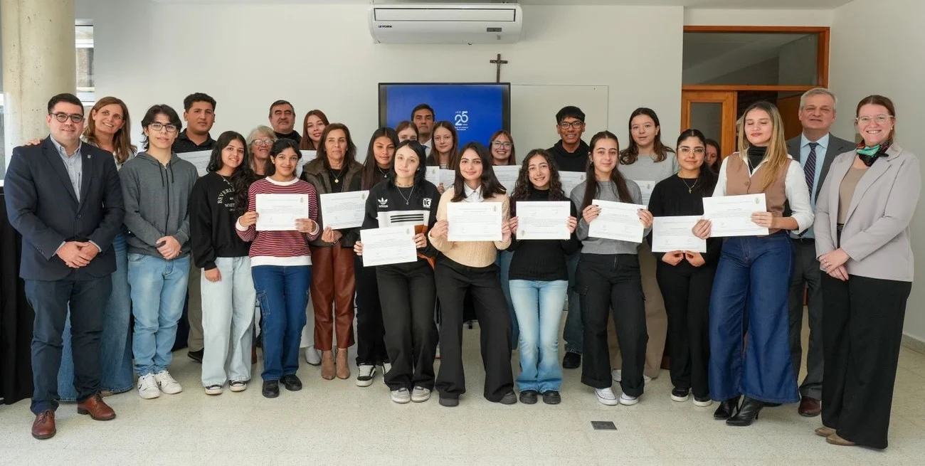 Becas que transforman: estudiantes de la UCSF comparten su experiencia
