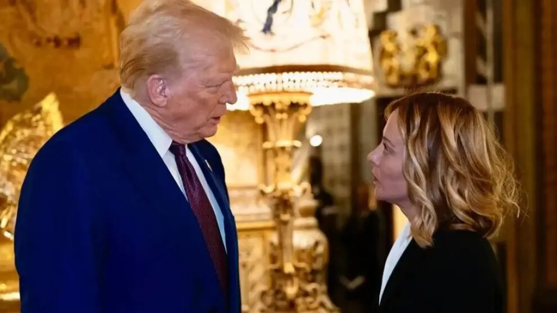 Pedro Sánchez se solidariza con Meloni tras decir Trump que se hizo una foto con ella "por pena"
