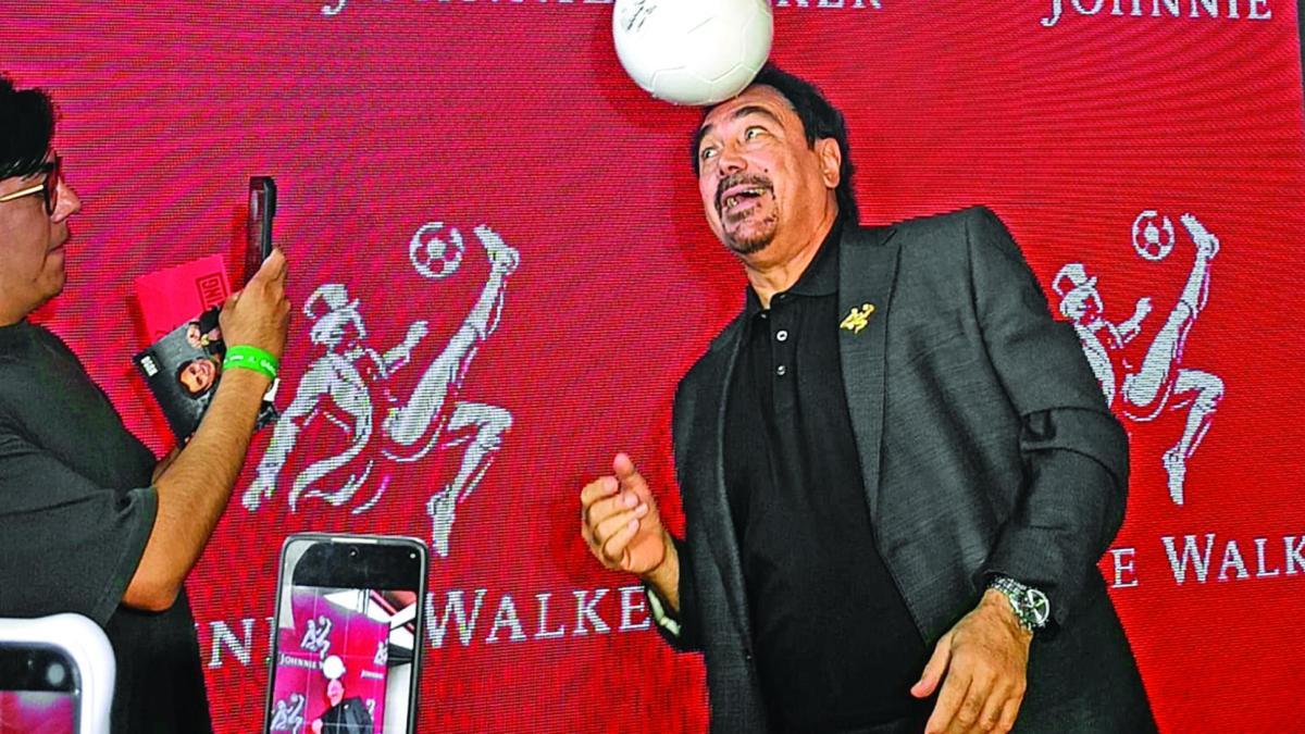La chilena, ahora marca registrada; Hugo Sánchez