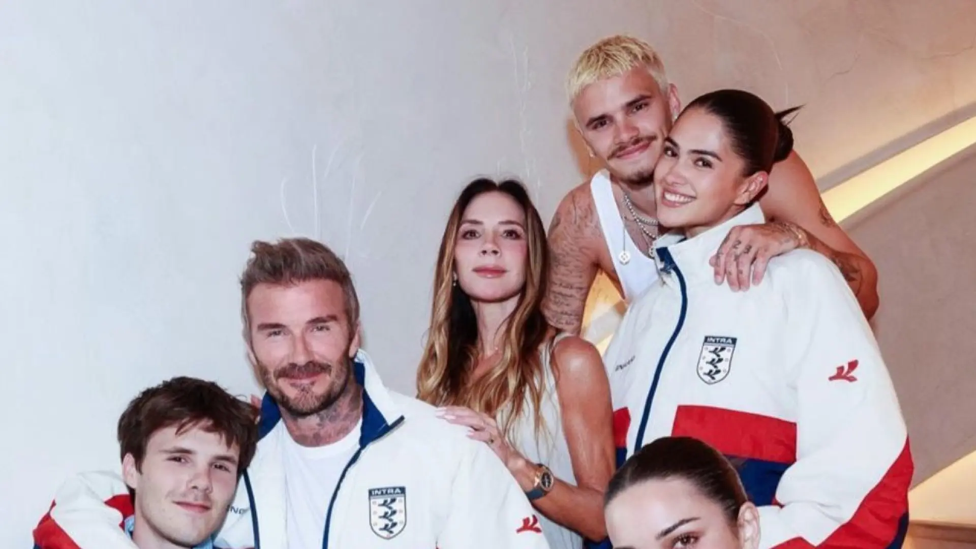Vacaciones con los Beckham: la prueba de fuego que Romeo y su novia Kim Turnbull han superado