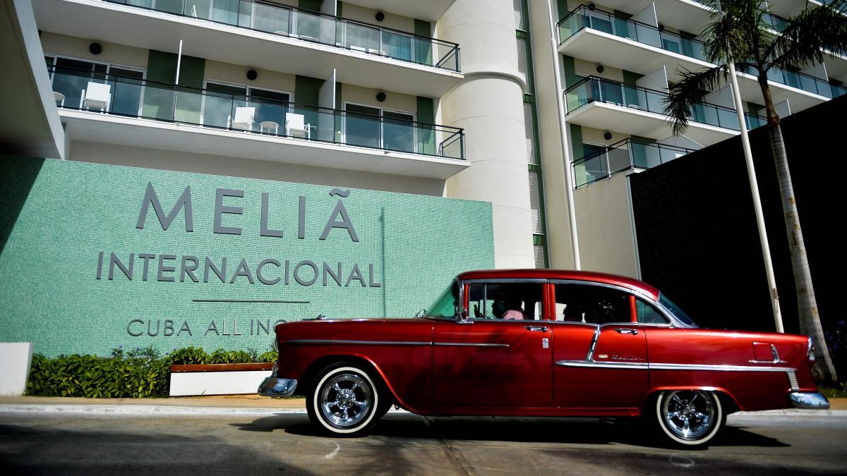 Trump "expulsa" a las empresas turísticas españolas de Cuba