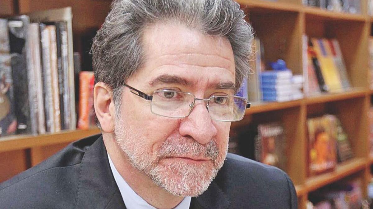 Rafael Pérez Gay analiza el Mundial 2026: Entre la codicia de la FIFA y la realidad de México