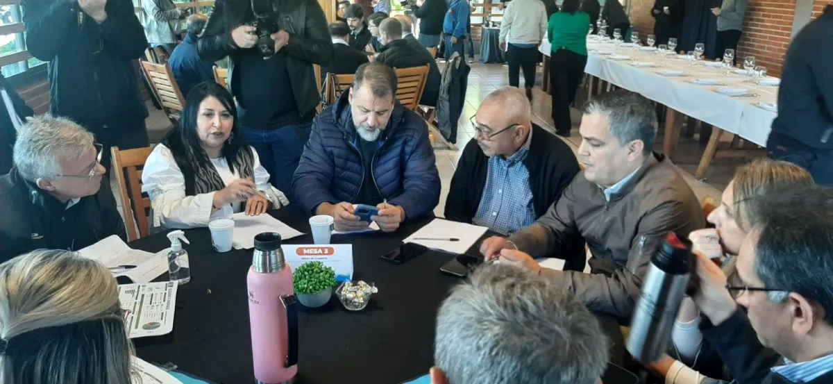 Destacan provechosa jornada realizada en Montecarlo entre intendentes y ministros