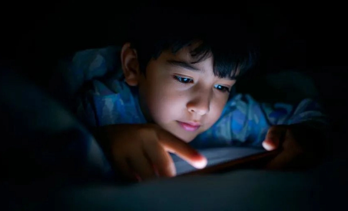 Investigación mostró que muchos niños tienen problemas de sueño por el uso de pantallas