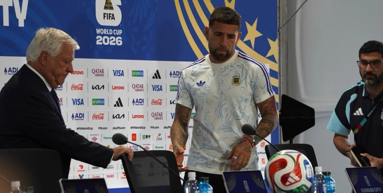 Otamendi: "En la cancha, somos una familia"