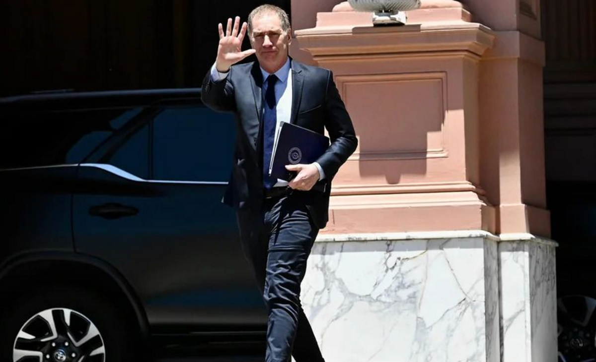 Cambios en el Gabinete: Milei recibirá a Santilli en Olivos para empezar la sucesión
