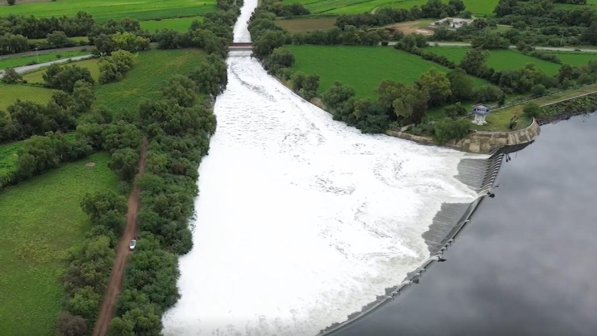 Lluvias llenan presas de Hidalgo; vecinos de Tula en alerta por desbordamientos