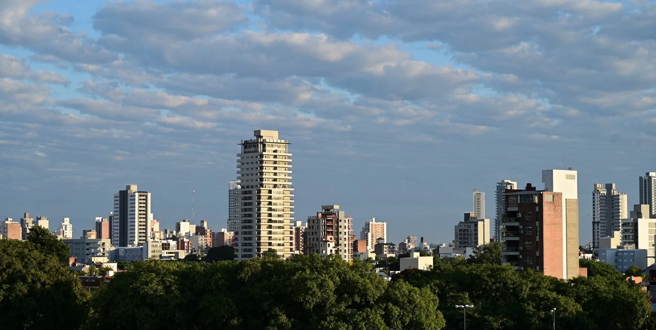 La semana arranca con frío, lluvias aisladas y una máxima de 15°C en la ciudad de Santa Fe