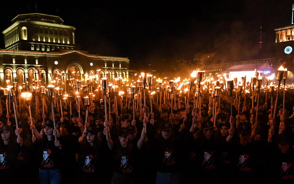 Government unanimously recognizes Armenian genocide, amid frosty ties with Turkey