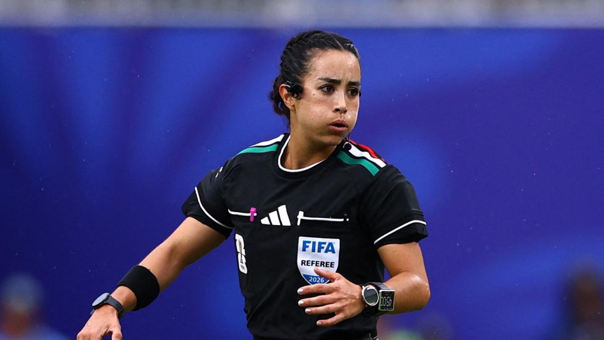 ¡Con México en la piel! El histórico uniforme con el que Katia Itzel García pitó en el Mundial