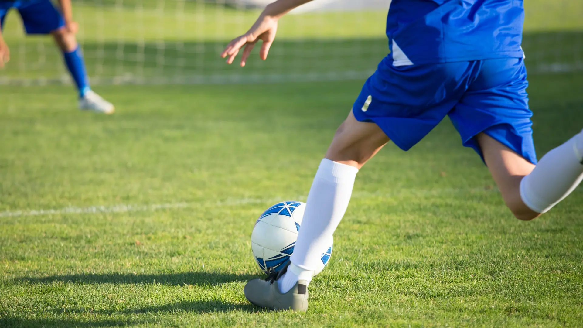 Condenado a nueve años de cárcel un entrenador por prostituir a varios jóvenes futbolistas en Cádiz
