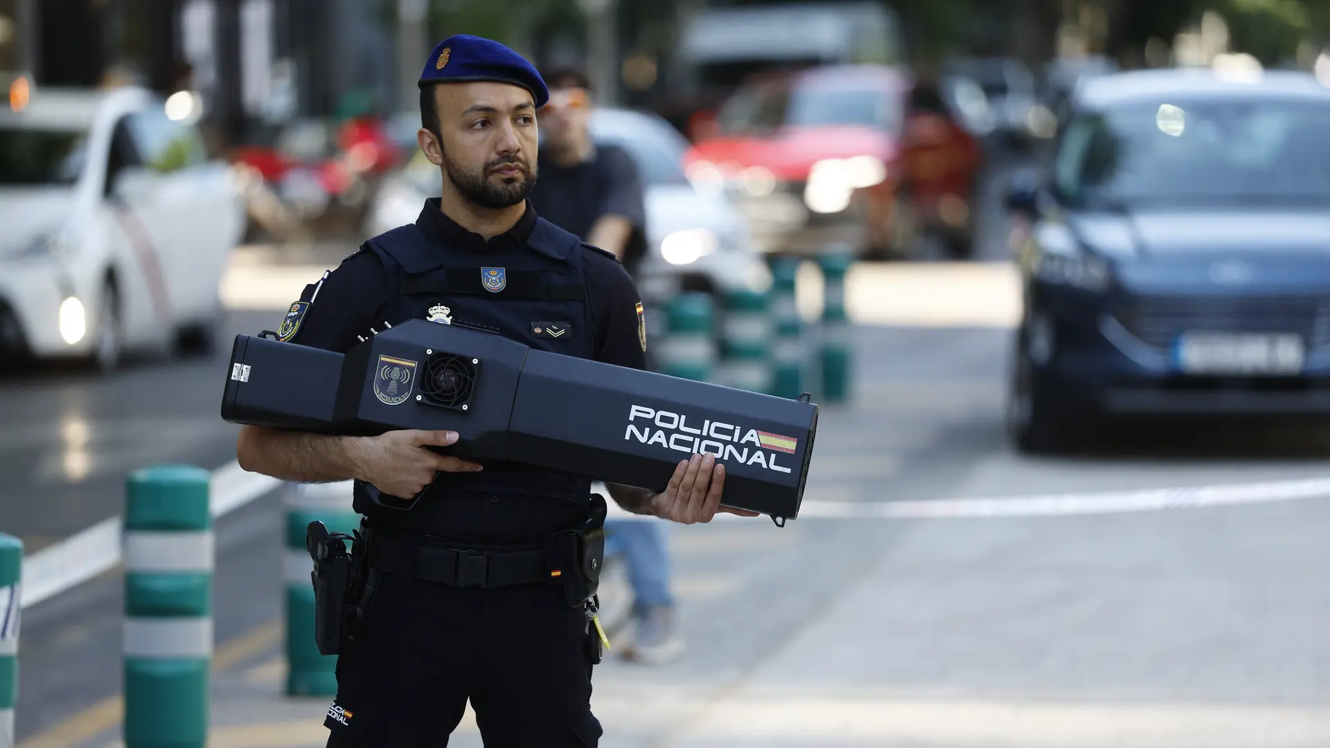 La Policía advierte de la prohibición de volar drones durante la visita del Papa: "Son un vector de riesgo"